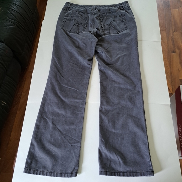 Liz Claiborne Slim Boot Cut Jeans - Picture 4 of 5